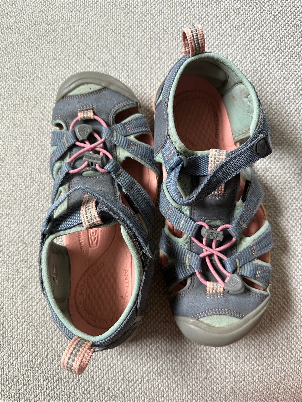 KEEN Seacamp II Kids Gray and Pink Closed-Toe Sandals